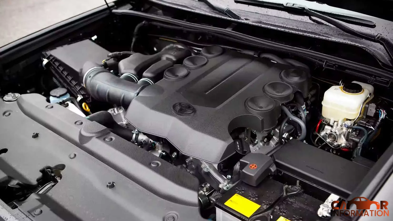 biggest luxury SUVs engine bay performance specifications