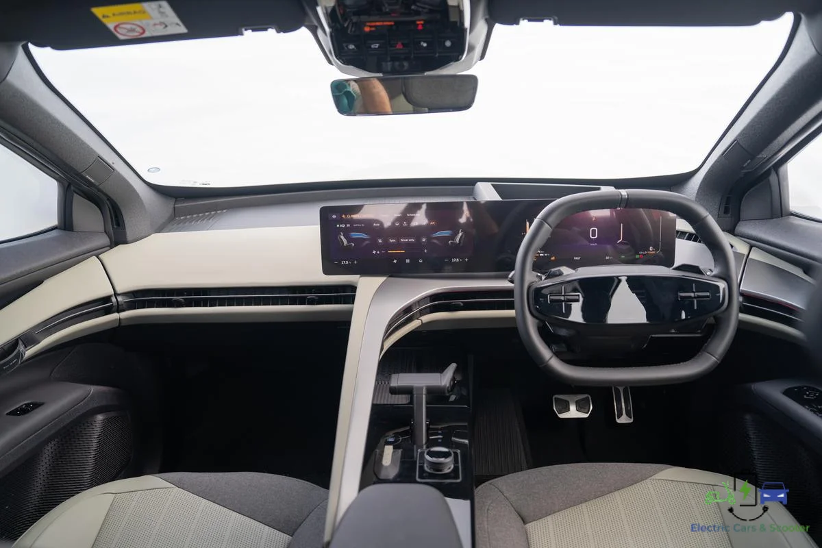 Mahindra XEV 9e cabin interior dashboard design