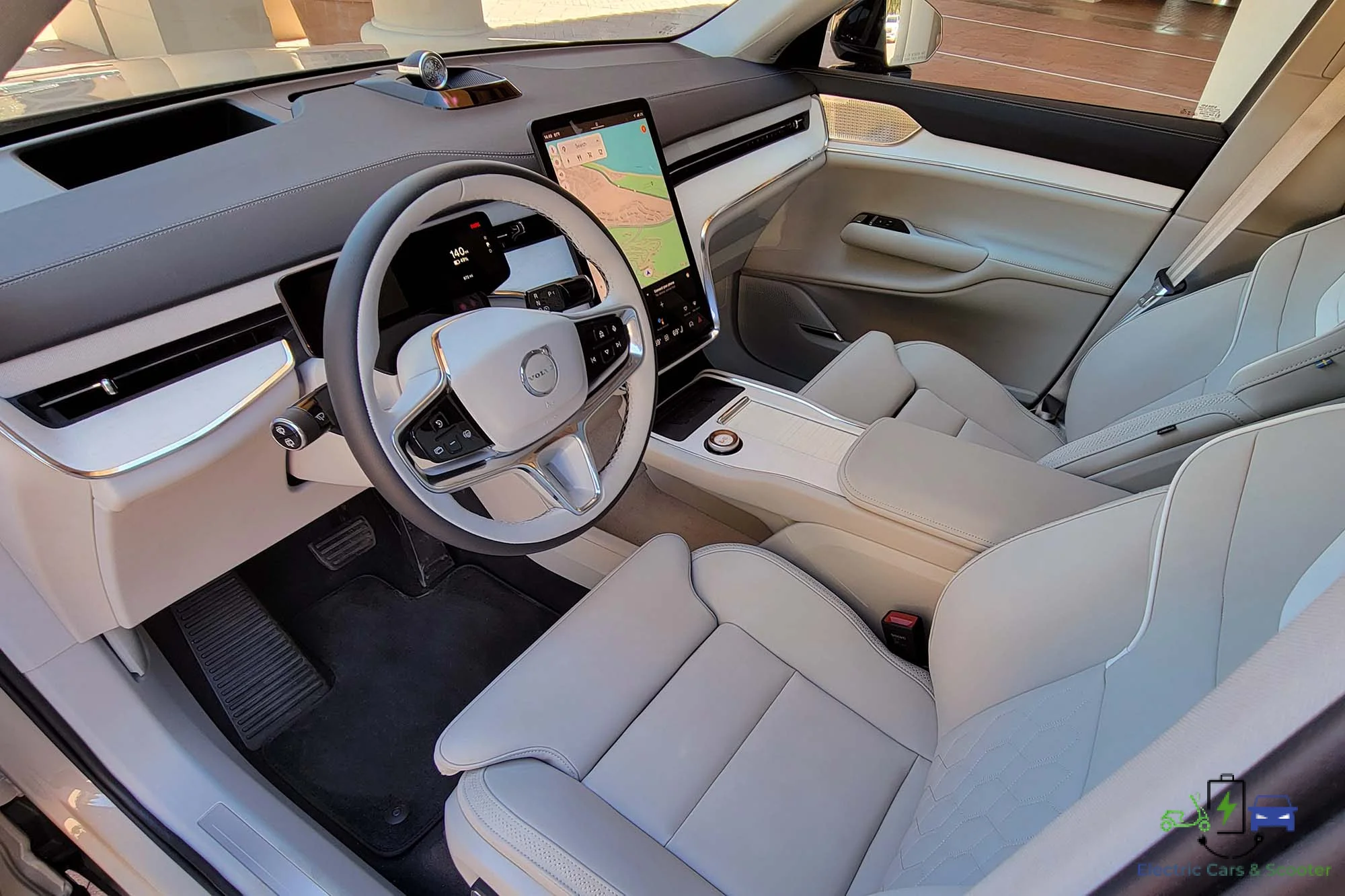 Volvo EX90 cabin interior dashboard design